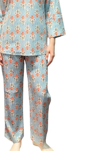 Women's Cotton Floral Printed Kurta with 3/4th Sleeves and Round Neck